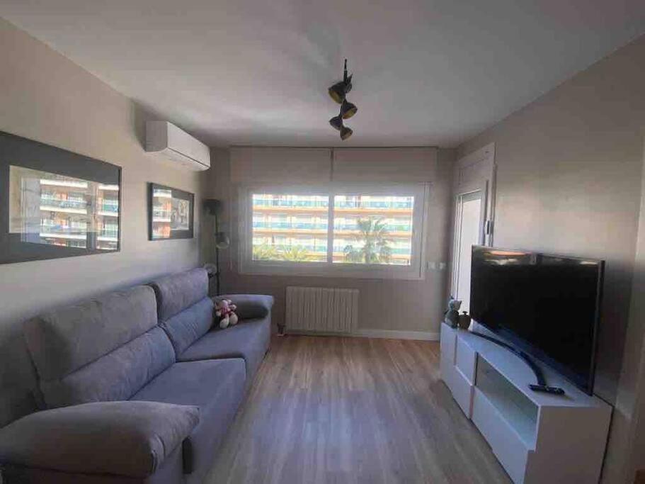 Apartamento Lujoso Piso Enfrente De Playa De Fenals, 2 Terrazas Lloret de Mar Exterior foto