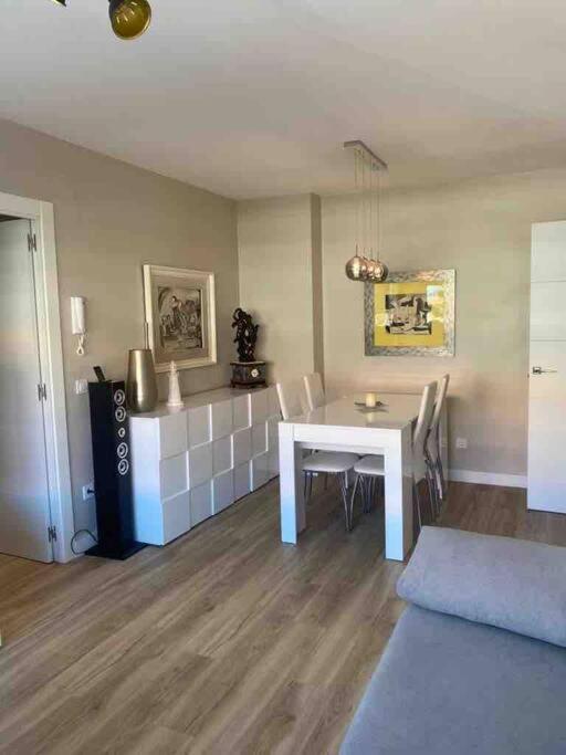 Apartamento Lujoso Piso Enfrente De Playa De Fenals, 2 Terrazas Lloret de Mar Exterior foto